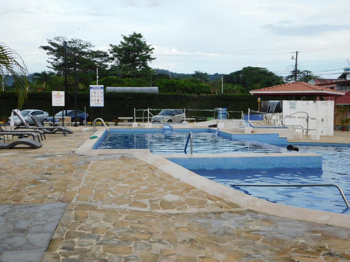 Condo Villa B27 Sleeps Five People - B28 Sleeps Six People - Price Includes Housekeeping Fees Not Taxes - Very Close To The Pool And Beach! Jacó Dış mekan fotoğraf