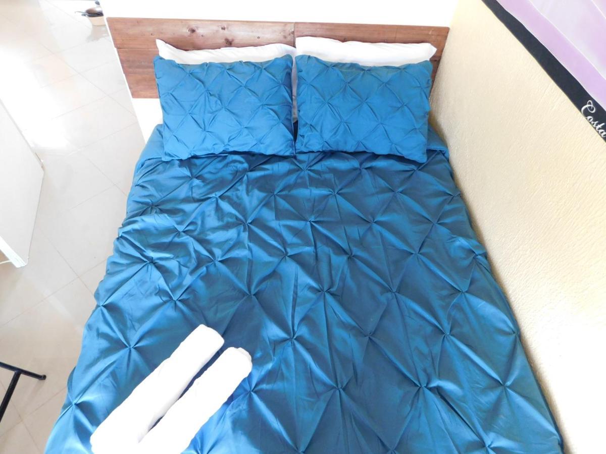 Condo Villa B27 Sleeps Five People - B28 Sleeps Six People - Price Includes Housekeeping Fees Not Taxes - Very Close To The Pool And Beach! Jacó Dış mekan fotoğraf